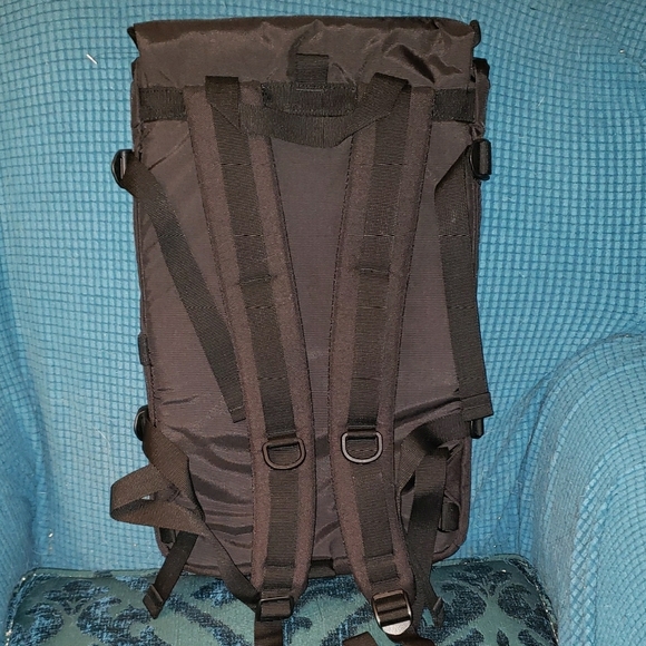 Topo Designs Black Rover Pack - Picture 3 of 10